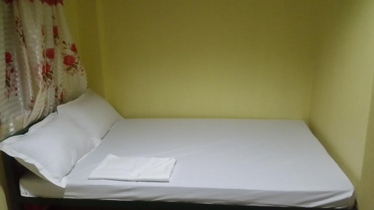 Rms Travellers Inn Poro Eksteriør billede